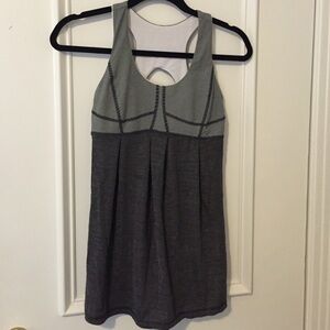 Lululemon running top